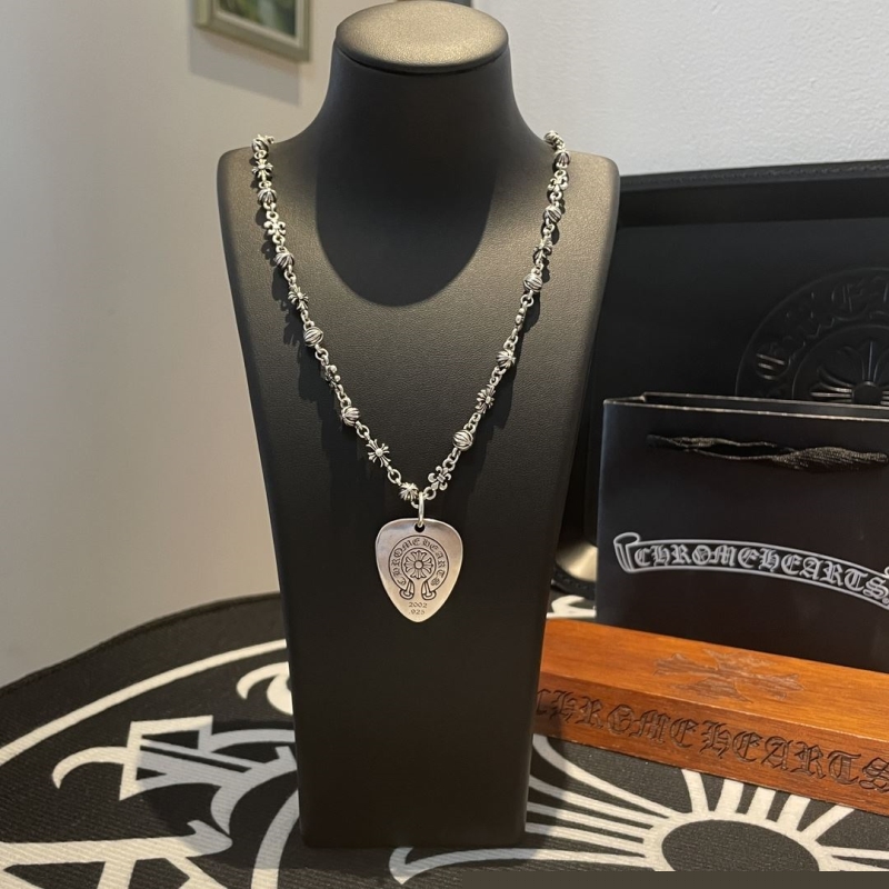 Ch**me He**ts necklaces